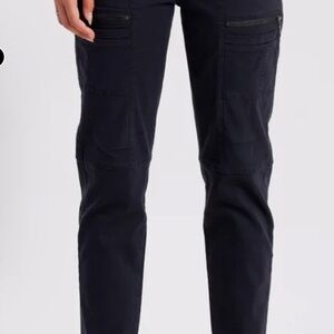UNIONBAY Black Ankle Pants